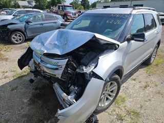 2014 Ford Explorer XLT - Exterior Front Left Corner Image